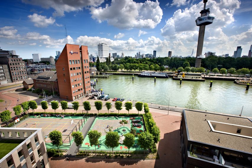 public_playground_Juliette Bekkering_Adams_Architecture_Mullerpier_Lloyd_Rotterdam_euromast